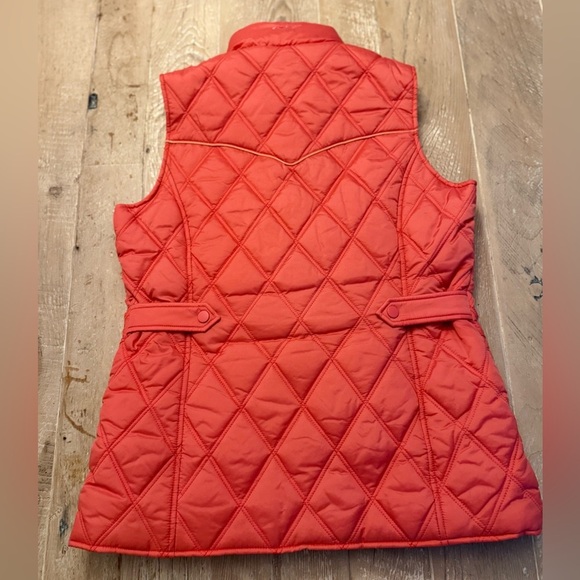 Roper Women's Red Puffer Vest - Picture 6 of 9